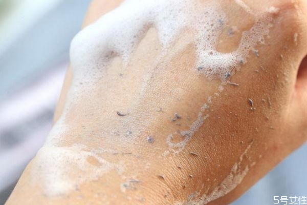 去角質(zhì)慕斯的好處 去角質(zhì)慕斯的原理 去角質(zhì)慕斯的好處 去角質(zhì)慕斯的原理