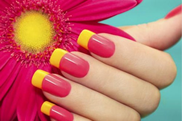 美甲對指甲傷害大嗎 經(jīng)常美甲對身體有哪些傷害 美甲對指甲傷害大嗎 經(jīng)常美甲對身體有哪些傷害