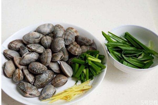 花蛤有什么營(yíng)養(yǎng)價(jià)值呢 吃花蛤有什么好處呢 花蛤有什么營(yíng)養(yǎng)價(jià)值呢 吃花蛤有什么好處呢