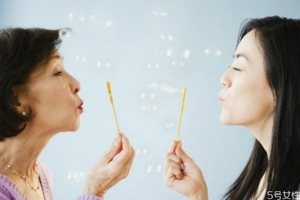 該如何處理婆媳關(guān)系 怎么解決婆媳關(guān)系 該如何處理婆媳關(guān)系 怎么解決婆媳關(guān)系