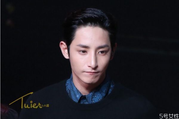 如何克服愛情倦怠期 倦怠期和不愛的區(qū)別 如何克服愛情倦怠期 倦怠期和不愛的區(qū)別