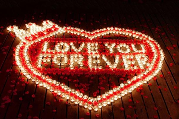 當(dāng)眾被表白怎么委婉拒絕 女生喜歡被當(dāng)眾表白嗎 當(dāng)眾被表白怎么委婉拒絕 女生喜歡被當(dāng)眾表白嗎