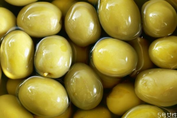 橄欖的作用有什么呢 橄欖可以直接吃嗎 橄欖的作用有什么呢 橄欖可以直接吃嗎