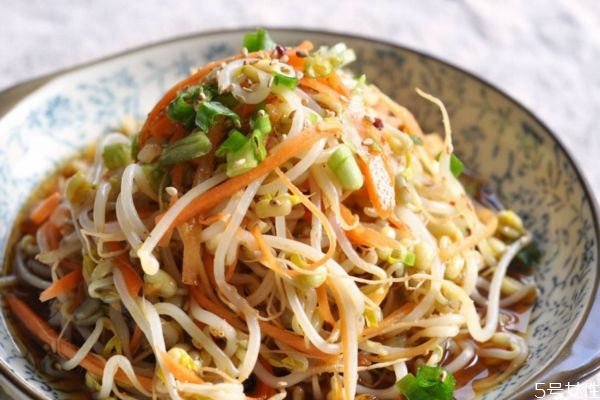 豆芽有什么營養(yǎng)價值呢 吃豆芽有什么好處呢 豆芽有什么營養(yǎng)價值呢 吃豆芽有什么好處呢