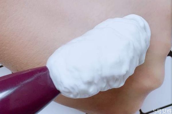 去角質(zhì)慕斯真的有用嗎 去角質(zhì)慕斯應(yīng)該怎么用呢 去角質(zhì)慕斯真的有用嗎 去角質(zhì)慕斯應(yīng)該怎么用呢