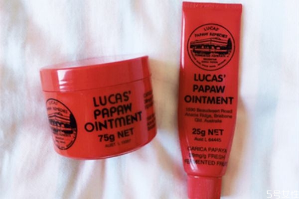 澳洲木瓜膏一天擦幾次 澳洲木瓜膏當(dāng)唇膏怎么用 澳洲木瓜膏一天擦幾次 澳洲木瓜膏當(dāng)唇膏怎么用