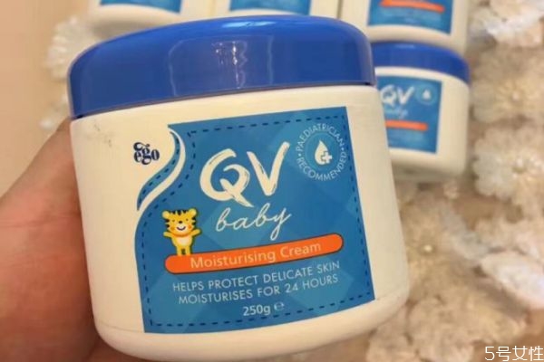 澳洲qv面霜新生兒可以用嗎 澳洲qv面霜當(dāng)?shù)囟嗌馘X 澳洲qv面霜新生兒可以用嗎 澳洲qv面霜當(dāng)?shù)囟嗌馘X