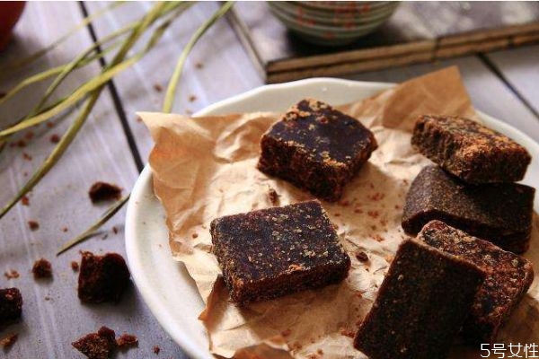 黑糖的營(yíng)養(yǎng)價(jià)值有什么呢 孕婦可以吃黑糖嗎 黑糖的營(yíng)養(yǎng)價(jià)值有什么呢 孕婦可以吃黑糖嗎