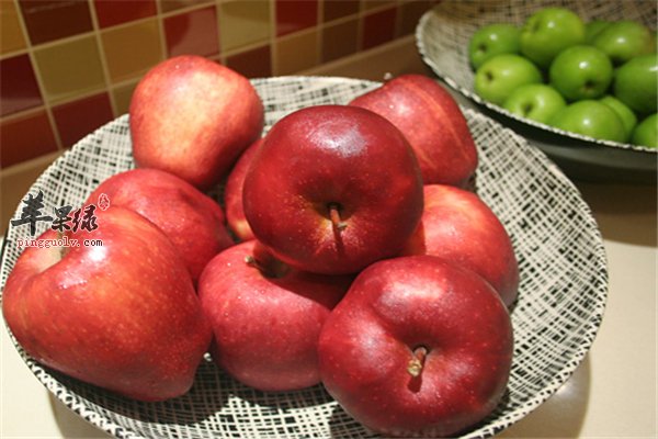 國產(chǎn)的蛇果有營養(yǎng)嗎 國產(chǎn)的蛇果多少錢一個 國產(chǎn)的蛇果有營養(yǎng)嗎 國產(chǎn)的蛇果多少錢一個