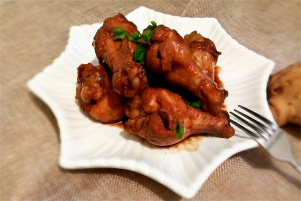 雞腿不能和什么一起吃 雞腿哪些人不能吃 雞腿不能和什么一起吃 雞腿哪些人不能吃