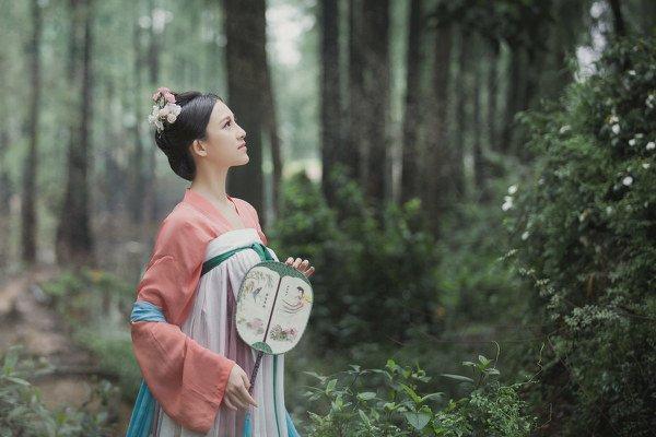 年會(huì)適合穿漢服嗎 穿漢服要注意什么 年會(huì)適合穿漢服嗎 穿漢服要注意什么