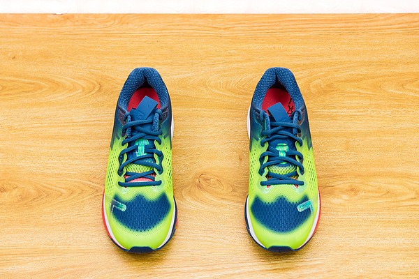 運(yùn)動(dòng)鞋買(mǎi)大半碼好嗎 運(yùn)動(dòng)鞋鞋碼的怎么選擇 運(yùn)動(dòng)鞋買(mǎi)大半碼好嗎 運(yùn)動(dòng)鞋鞋碼的怎么選擇