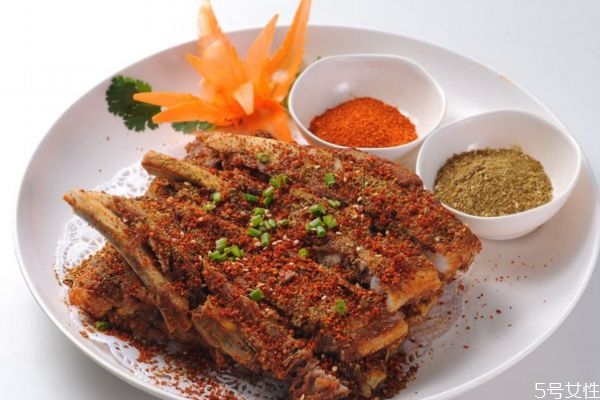 羊腿有什么營養(yǎng)價值呢 吃羊腿有什么好處呢 羊腿有什么營養(yǎng)價值呢 吃羊腿有什么好處呢