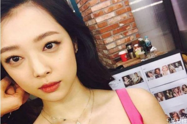 女生失戀后多久會接受新感情 失戀大約多久能恢復 女生失戀后多久會接受新感情 失戀大約多久能恢復