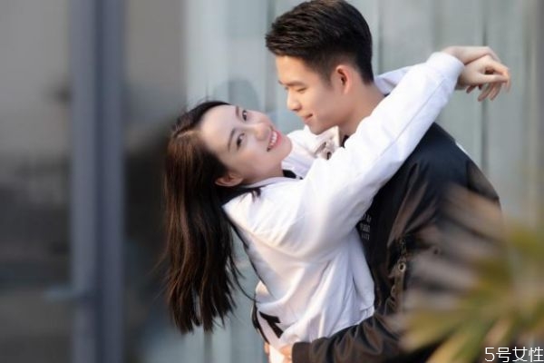 嫁給什么樣的男人幸福 什么樣的男人值得托付終身 嫁給什么樣的男人幸福 什么樣的男人值得托付終身