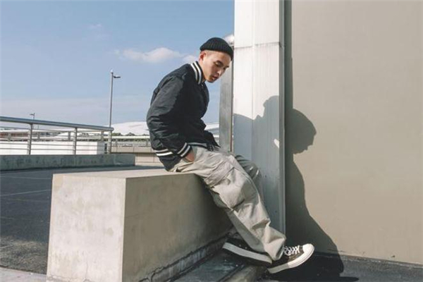 2020年流行什么褲子男 2020男生褲子流行趨勢(shì) 2020年流行什么褲子男 2020男生褲子流行趨勢(shì)