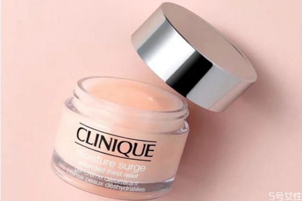 夏天可以不用面霜嗎 夏天用什么霜好 夏天可以不用面霜嗎 夏天用什么霜好