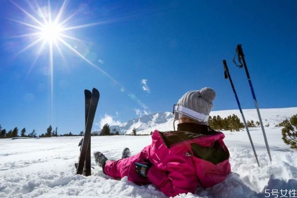 曬太陽有什么好處嗎 曬太陽的作用有什么呢 曬太陽有什么好處嗎 曬太陽的作用有什么呢