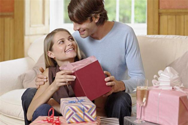 為了前任放棄現(xiàn)任對嗎 為了前任放棄現(xiàn)任后悔嗎 為了前任放棄現(xiàn)任對嗎 為了前任放棄現(xiàn)任后悔嗎