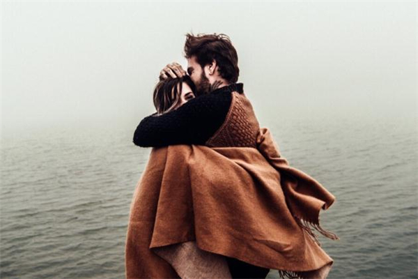 喜歡的人很優(yōu)秀該不該主動 喜歡的人太優(yōu)秀怎么辦 喜歡的人很優(yōu)秀該不該主動 喜歡的人太優(yōu)秀怎么辦