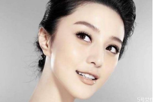 臥蠶應(yīng)該怎么化呢 化臥蠶的方法有什么呢 臥蠶應(yīng)該怎么化呢 化臥蠶的方法有什么呢