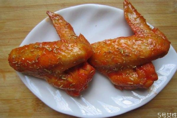 雞翅有什么營養(yǎng)價值呢 吃雞翅有什么好處呢 雞翅有什么營養(yǎng)價值呢 吃雞翅有什么好處呢