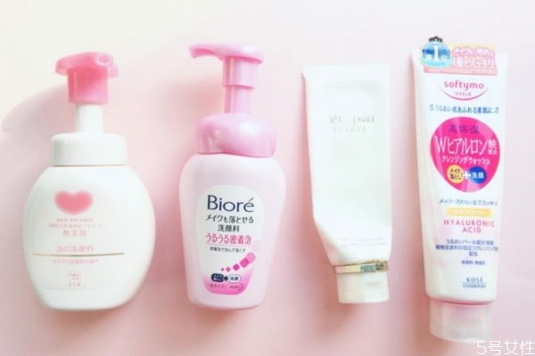 用了過期的洗面奶會(huì)怎么樣 用過期洗面奶有什么危害 用了過期的洗面奶會(huì)怎么樣 用過期洗面奶有什么危害