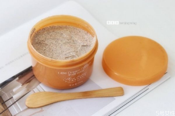 哪些部位不能用磨砂膏 磨砂膏用在什么部位 哪些部位不能用磨砂膏 磨砂膏用在什么部位