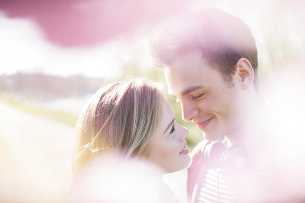 等一個(gè)男生長大難嗎 為什么說不要陪一個(gè)男生長大 