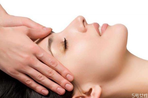 為什么會(huì)長粉刺呢 造成粉刺的原因有什么呢 為什么會(huì)長粉刺呢 造成粉刺的原因有什么呢