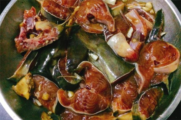 鯰魚(yú)的內(nèi)臟可以吃嗎 鯰魚(yú)的內(nèi)臟怎么清理 鯰魚(yú)的內(nèi)臟可以吃嗎 鯰魚(yú)的內(nèi)臟怎么清理