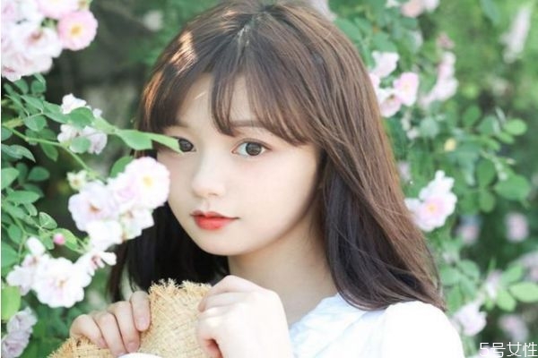 約會初次見面聊什么 第一次約會該說啥 約會初次見面聊什么 第一次約會該說啥