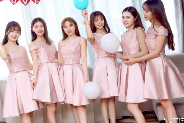 能不能讓親妹妹當伴娘 伴娘的要求 能不能讓親妹妹當伴娘 伴娘的要求