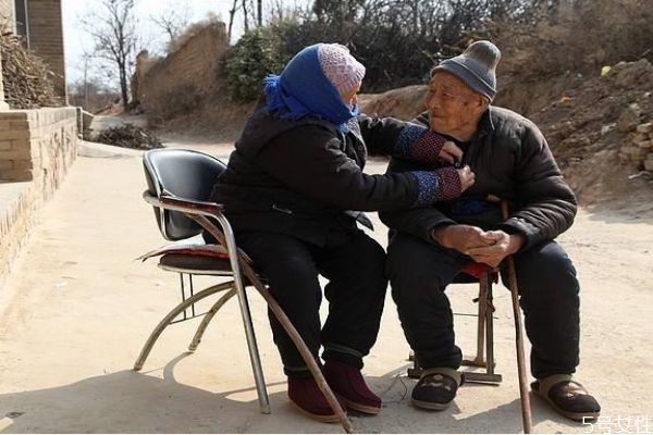 性格完全相同人適合結婚嗎 雙方怎么樣性格適合結婚呢 性格完全相同人適合結婚嗎 雙方怎么樣性格適合結婚呢