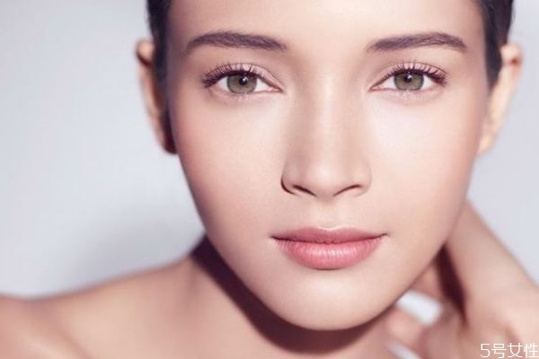 保養(yǎng)皮膚的秘訣有什么呢 皮膚應該怎么保養(yǎng)呢 保養(yǎng)皮膚的秘訣有什么呢 皮膚應該怎么保養(yǎng)呢