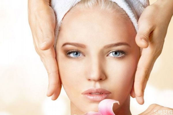 保養(yǎng)皮膚的秘訣有什么呢 皮膚應該怎么保養(yǎng)呢 保養(yǎng)皮膚的秘訣有什么呢 皮膚應該怎么保養(yǎng)呢