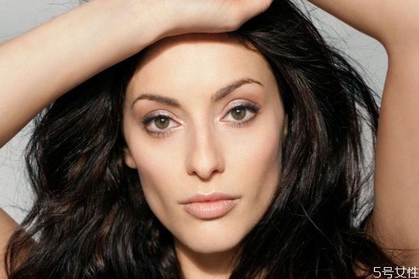 保養(yǎng)皮膚的秘訣有什么呢 皮膚應該怎么保養(yǎng)呢 保養(yǎng)皮膚的秘訣有什么呢 皮膚應該怎么保養(yǎng)呢