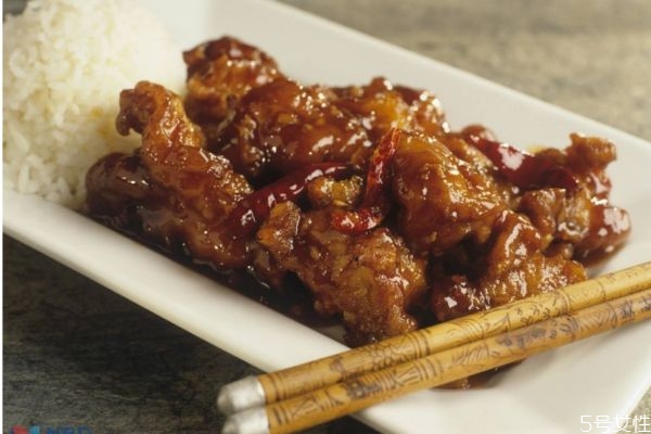 什么是左宗棠雞呢 左宗棠雞是怎么做的呢 什么是左宗棠雞呢 左宗棠雞是怎么做的呢