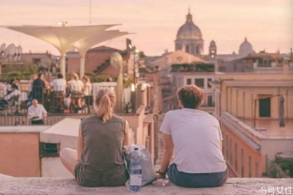 男朋友不愿意公開戀愛關系 談戀愛男朋友不想公開