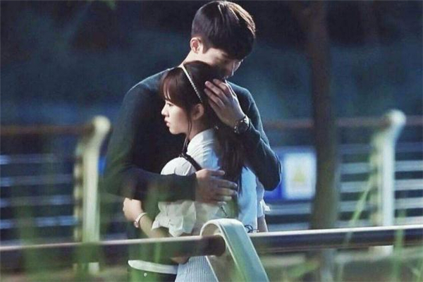 女生說手機沒電了怎么回復(fù) 女生說手機沒電了是什么意思 女生說手機沒電了怎么回復(fù) 女生說手機沒電了是什么意思