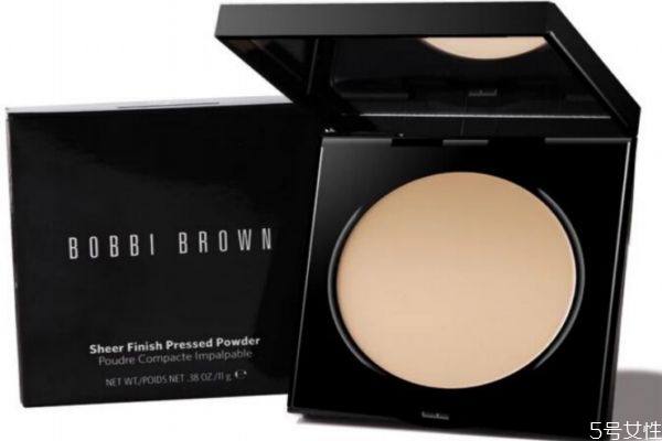 bobbi brown羽柔蜜粉餅怎樣 芭比波朗羽柔蜜粉餅好用嗎 bobbi brown羽柔蜜粉餅怎樣 芭比波朗羽柔蜜粉餅好用嗎