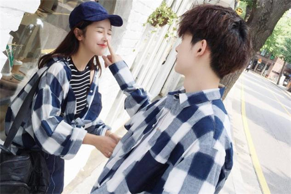 跟暗戀對象聊天最忌諱什么 跟暗戀對象聊天開場白 跟暗戀對象聊天最忌諱什么 跟暗戀對象聊天開場白