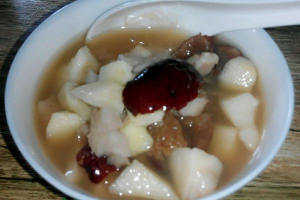 芋頭煮甜湯怎么做 芋頭煮甜湯有什么作用 芋頭煮甜湯怎么做 芋頭煮甜湯有什么作用