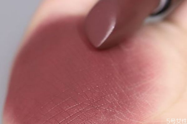 mac漸變口紅409是什么顏色 mac口紅409試色 mac漸變口紅409是什么顏色 mac口紅409試色