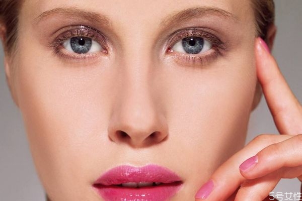 粉刺的種類(lèi)有什么呢 如何區(qū)別粉刺呢