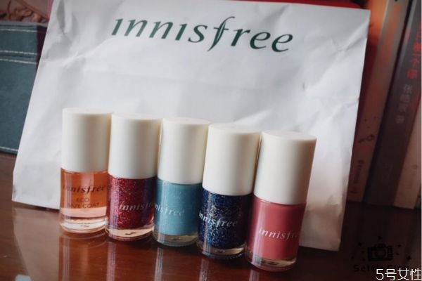 用燈烤的美甲如何卸掉 指甲油怎么洗掉小竅門 用燈烤的美甲如何卸掉 指甲油怎么洗掉小竅門