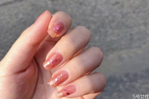 悅詩風(fēng)吟指甲油熱門色 悅詩風(fēng)吟指甲油色號推薦 悅詩風(fēng)吟指甲油熱門色 悅詩風(fēng)吟指甲油色號推薦