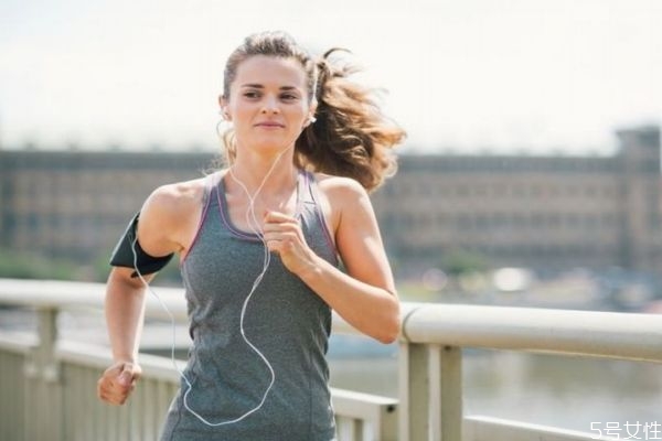 跑步可以減肥嗎 跑步減肥有什么注意的呢 跑步可以減肥嗎 跑步減肥有什么注意的呢