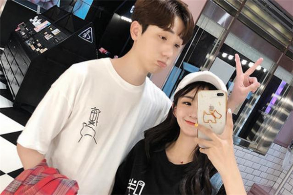 該不該要求男朋友送禮物 要求男朋友送禮物很過分嗎 該不該要求男朋友送禮物 要求男朋友送禮物很過分嗎