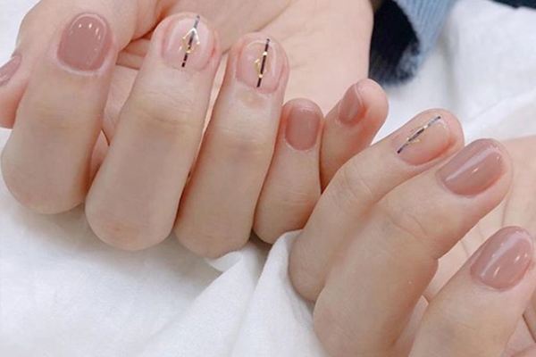 指甲油不涂底油會(huì)如何 如何辨別指甲油好壞 指甲油不涂底油會(huì)如何 如何辨別指甲油好壞